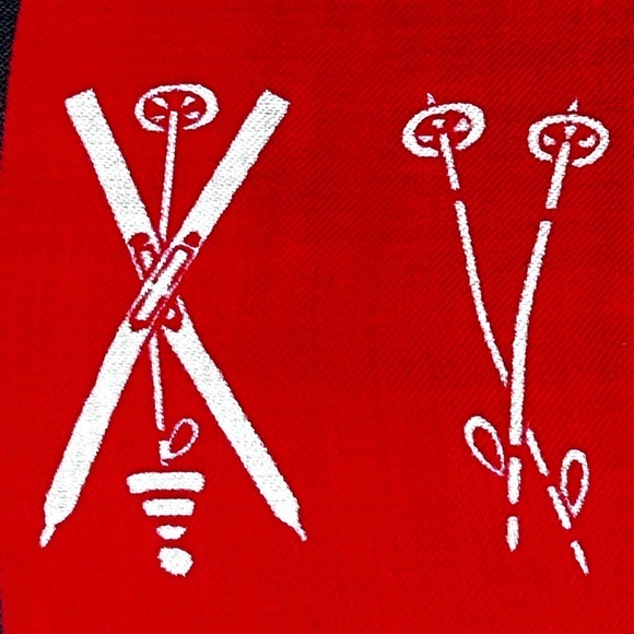 VINTAGE Glentex Multi-colored Wool Scarf White Ski Poles and Ski's - Picture 2 of 16